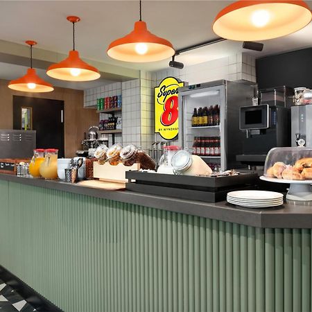 Super 8 By Wyndham Chester East Ngoại thất bức ảnh