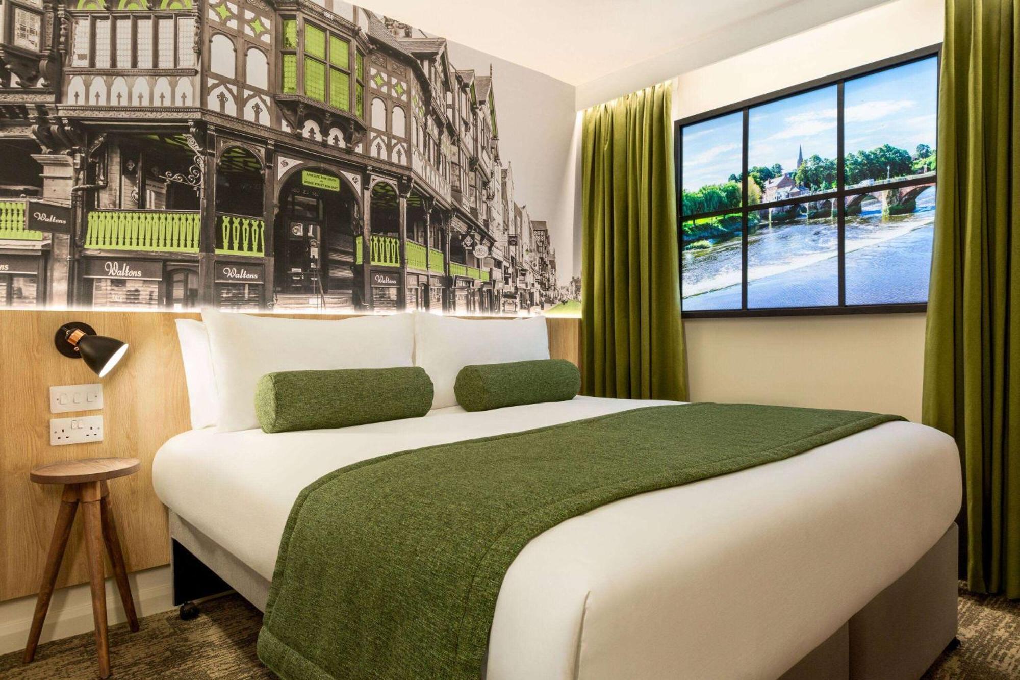 Super 8 By Wyndham Chester East Ngoại thất bức ảnh